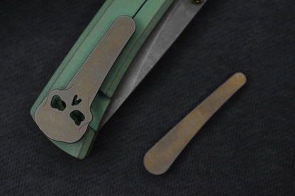 NEW CHAVES Knives RCK9 - Green Dragon Scale Mod Ti / M390 Drop Point / Ano Ti