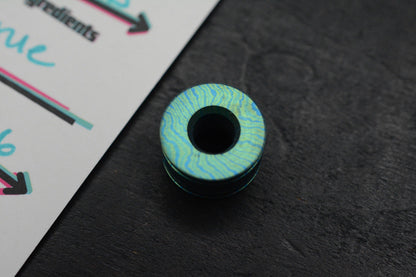 NEW Salt & Peppa Spoke Timascus Grue Bead - Re Playge Microtech
