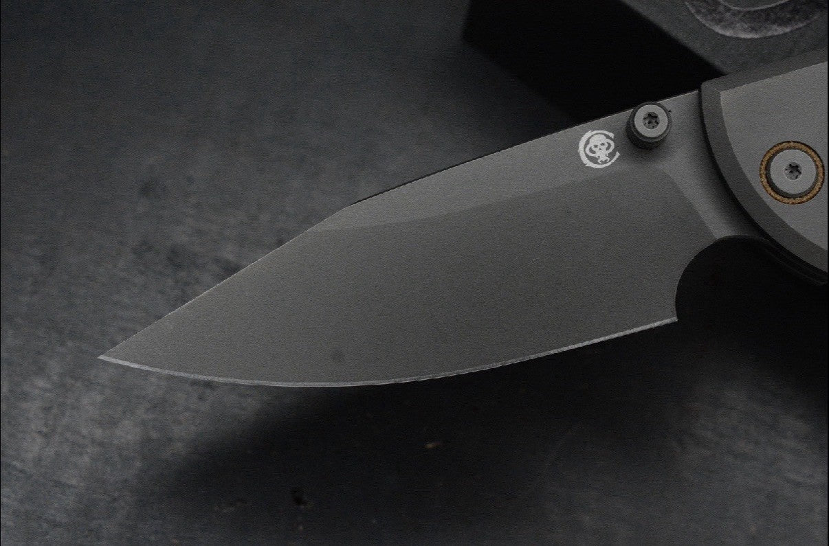 NEW CHAVES Scapegoat 229 Dirty Steve - SW Grey PVD / Natural Micarta Magnetic