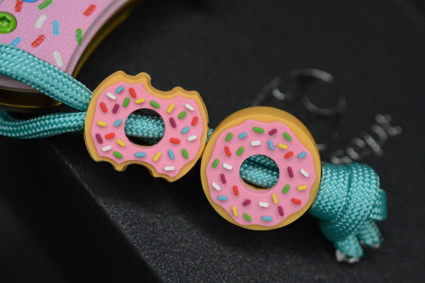 NEW Kanscept x Koch Mini Korvid Dessert Warrior - w/ 2x Donut Beads