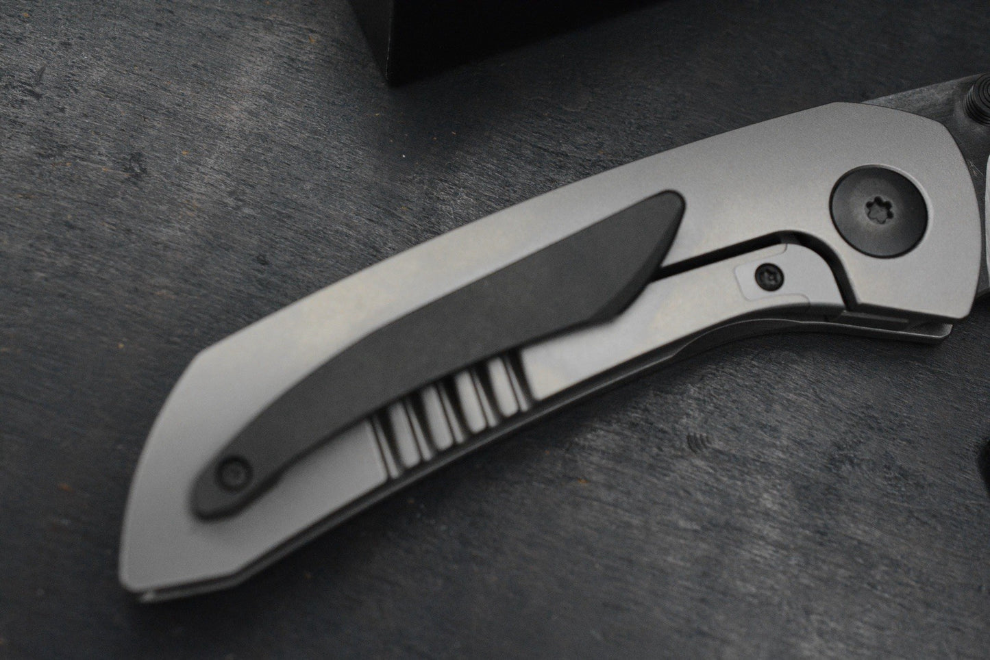 NEW Dalibor Bergam Asgard Ti Integral Handle / DLC Accents / M390 Blade w/ Patch