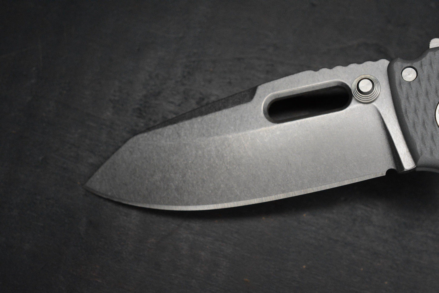 NEW Demko AD20 Whale Shark Thumb Slot MagnaCut Textured Grey G10 EXC