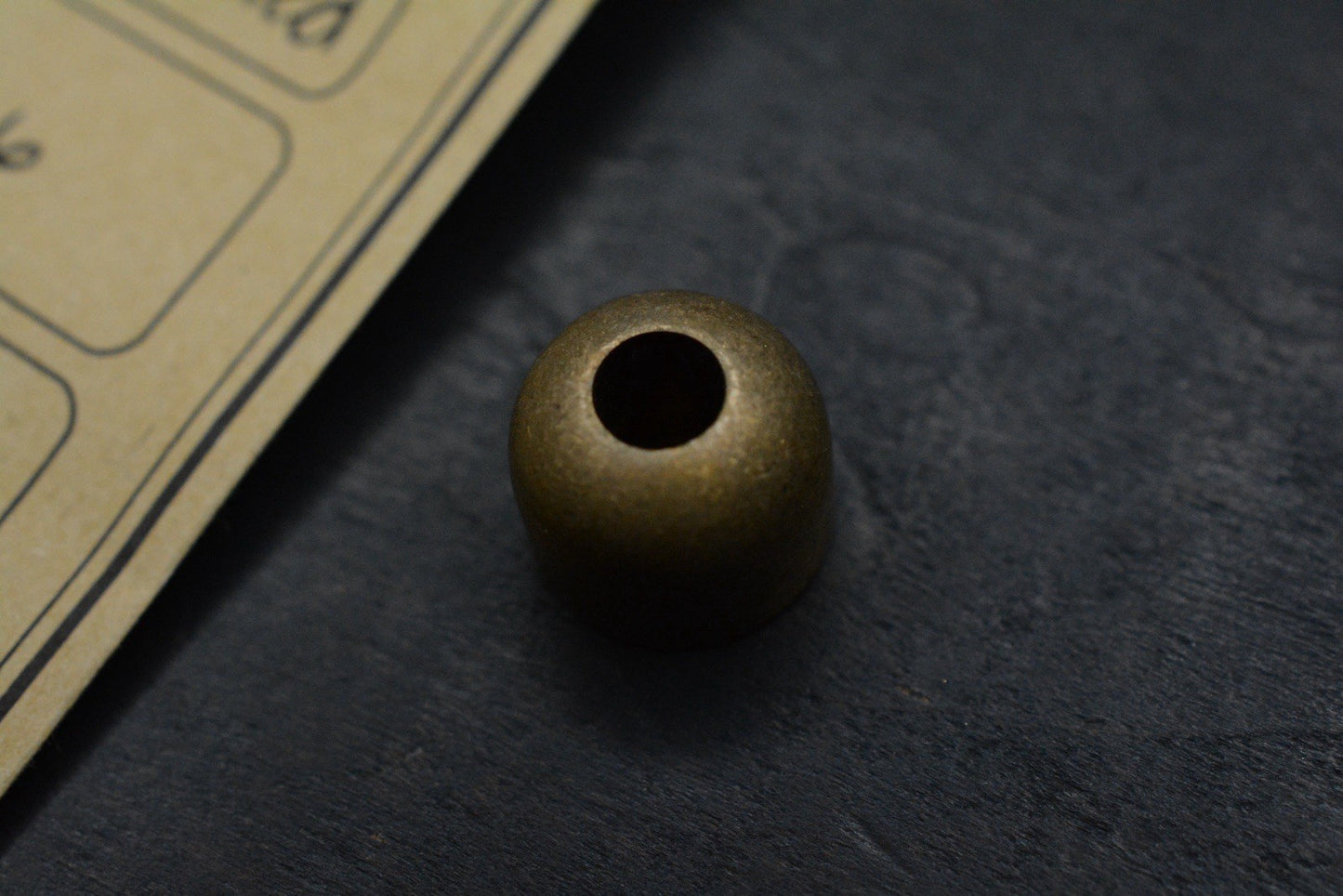 NEW Salt & Peppa Bean Tumbled Brass Bead - Seeds Line - Re Playge Microtech