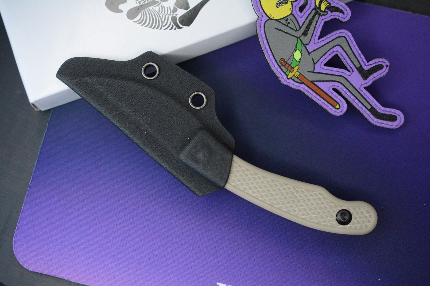 RARE Ed’s Manifesto & Sneakreaper Elvia Field Knife - Tan G10 / Acid Stonewash