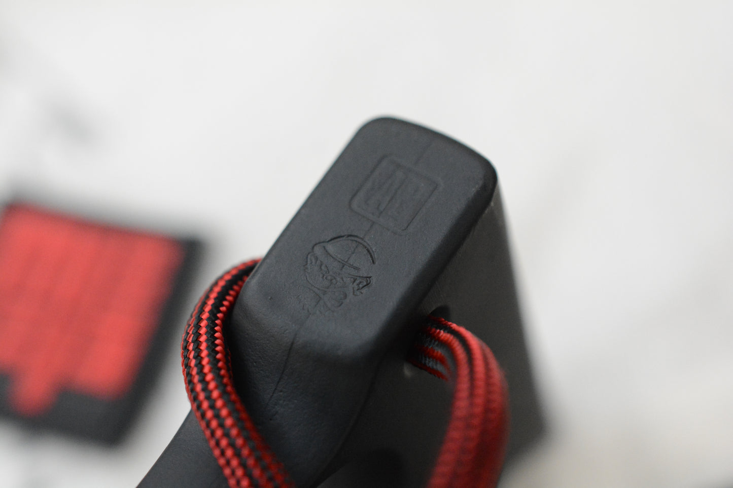 RARE Bawidamann x Monkey Edge
1918 Aluminum Black Cerakote 2FK w/ Tri Side Monkey Bead