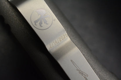 NEW Microtech UTX - 85 S/E Valentine Edition Grey/ Pink