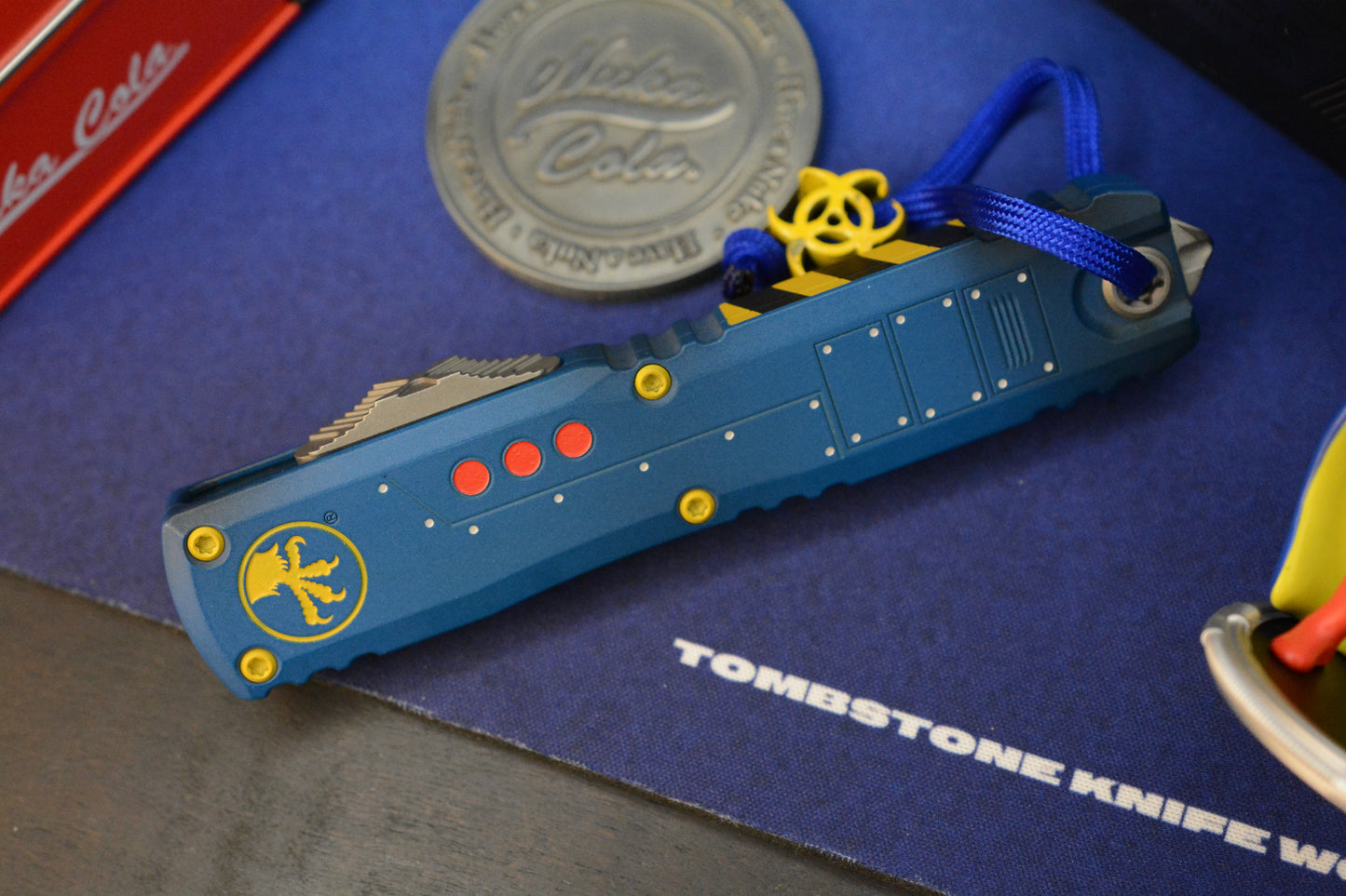 NEW Microtech Ultratech ZBP Fallout Special Edition D/E w/ Radioactive Bead, Vault Boy & Coin