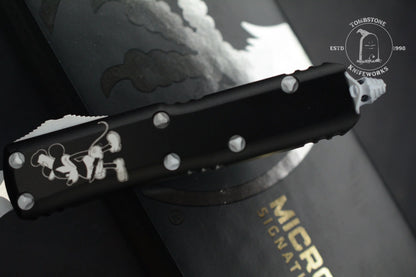 RARE Microtech UTX-85 D/E - Steamboat Willie Black/ White