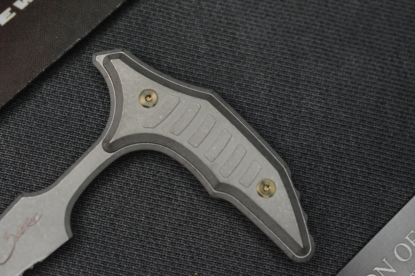 NEW Microtech Bee Push Dagger - Bronze Ano 440C / Apocalyptic Ti