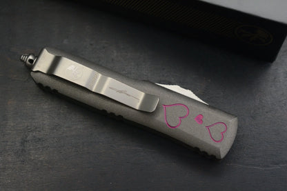 NEW Microtech UTX - 85 S/E Valentine Edition Grey/ Pink