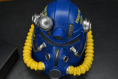 Microtech Ultratech ZBP Fallout Special Edition D/E w/ Radioactive Bead & T-51 Helmet Statue