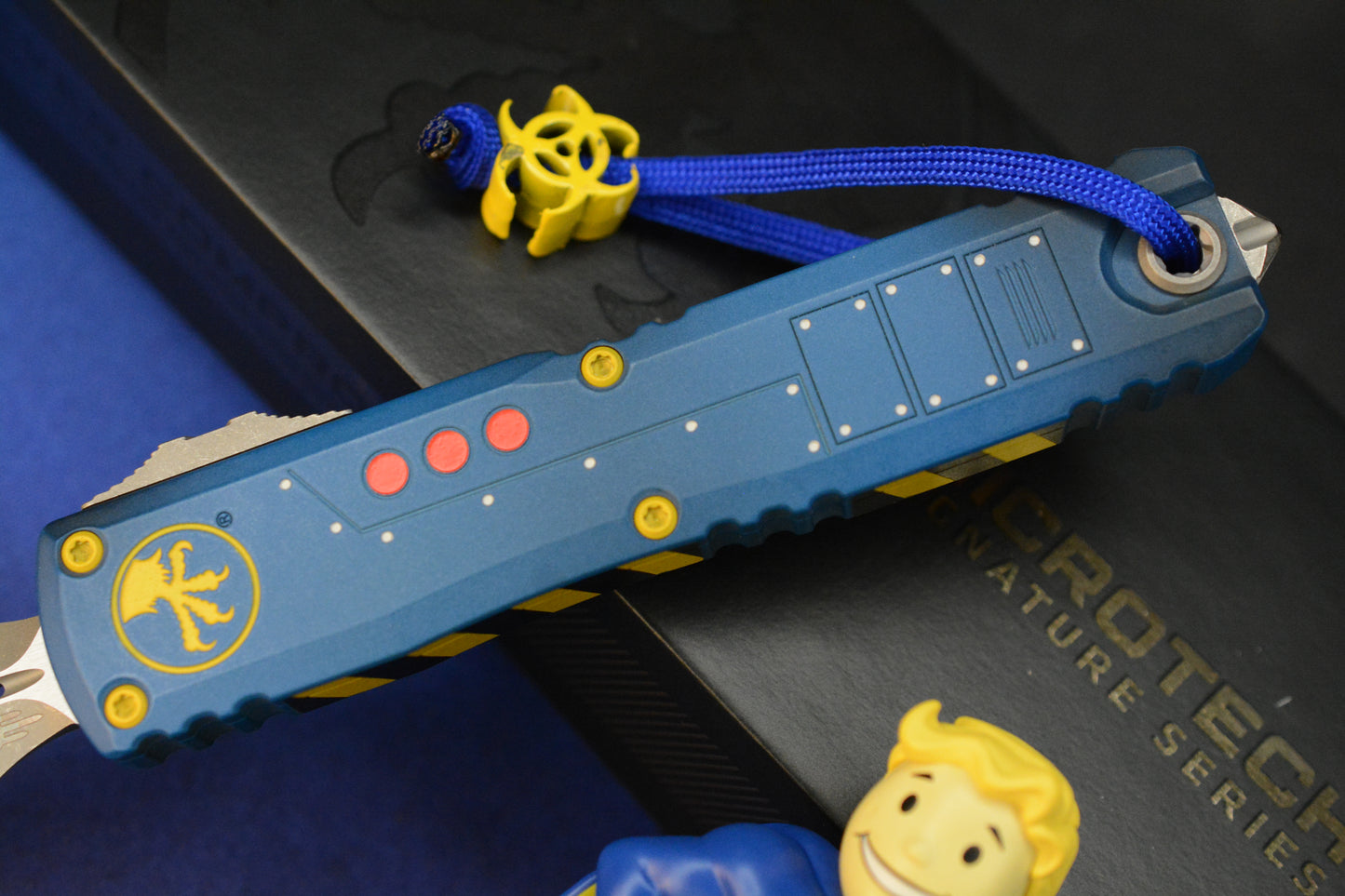NEW Microtech Ultratech ZBP Fallout Special Edition D/E w/ Radioactive Bead, Vault Boy & Coin