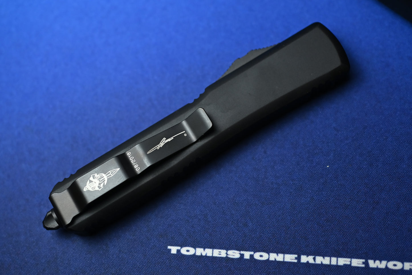 RARE Microtech Ultratech Hellhound Black G10 Composite Top / Blue Hardware 08/2018
