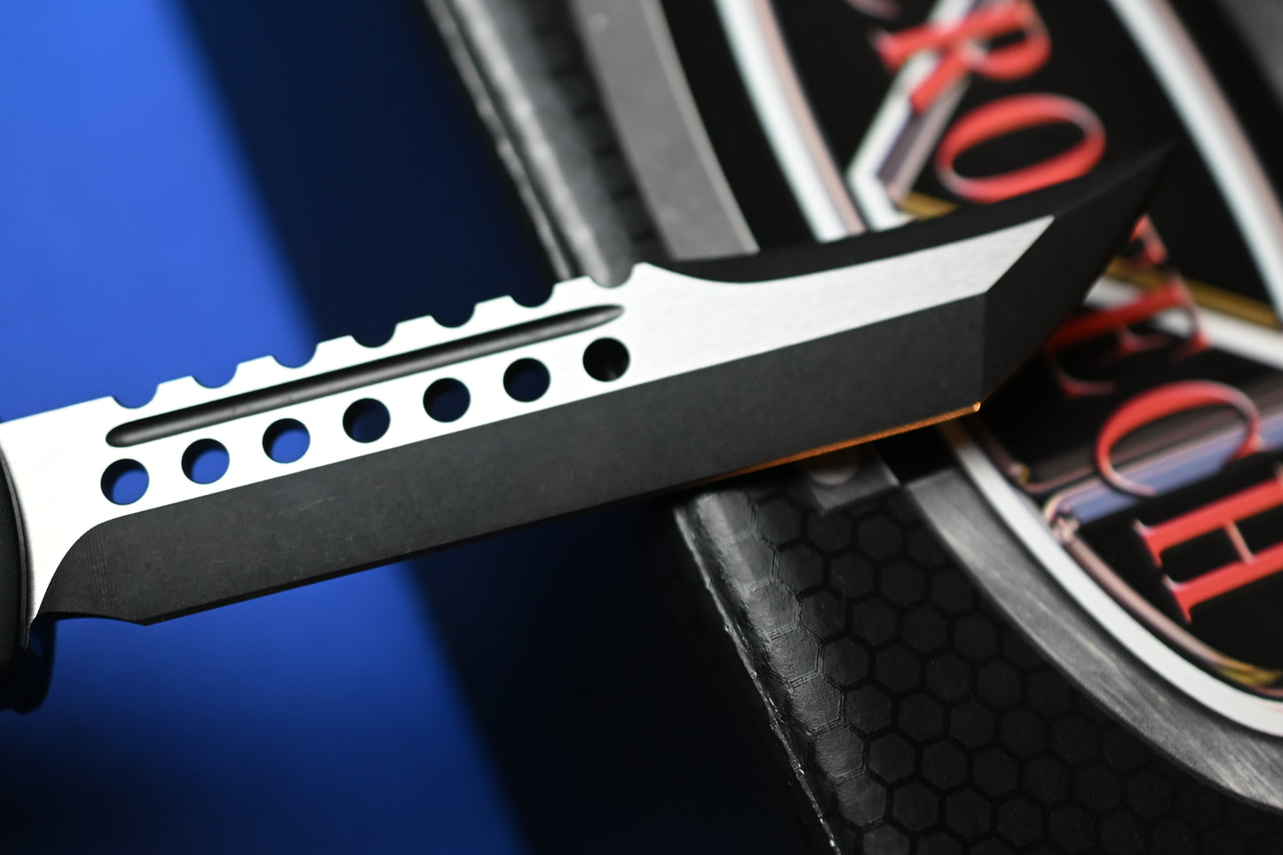 RARE Microtech Ultratech Hellhound Black G10 Composite Top / Blue Hardware 08/2018