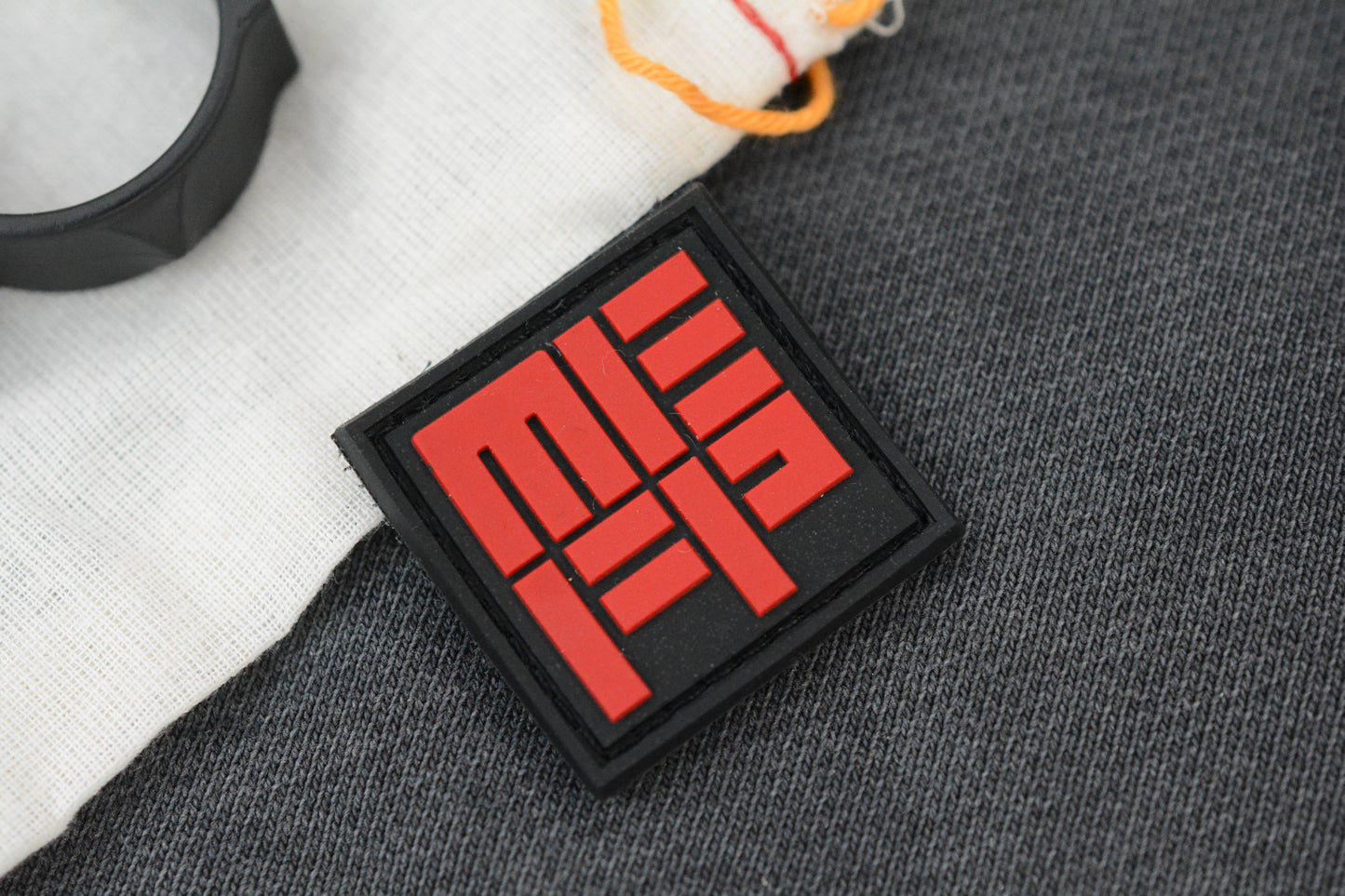 RARE Bawidamann x Monkey Edge
1918 Aluminum Black Cerakote 2FK w/ Tri Side Monkey Bead