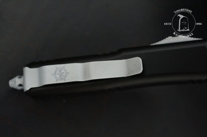 RARE Microtech UTX-85 D/E - Steamboat Willie Black/ White