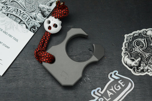 RARE Playge Pryop V2 - Titanium Pry Knuck / Rat & YMNT Stamp w/ Skall Bead
