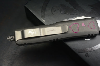 NEW Microtech UTX - 85 S/E Valentine Edition Grey/ Pink