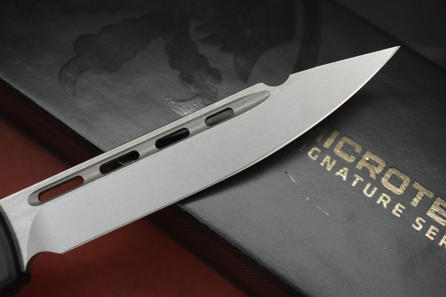 NEW Microtech HALO VII - Hardcoat Ano Black / Clip Point M390K Blade / 07/2026