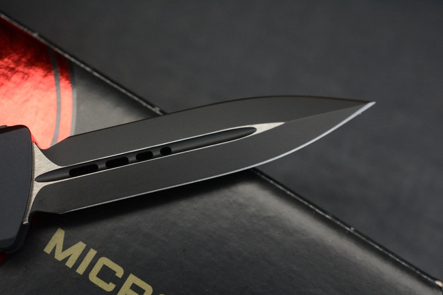 Microtech Troodon D/E Carbon Fiber Top 10/ 2019
