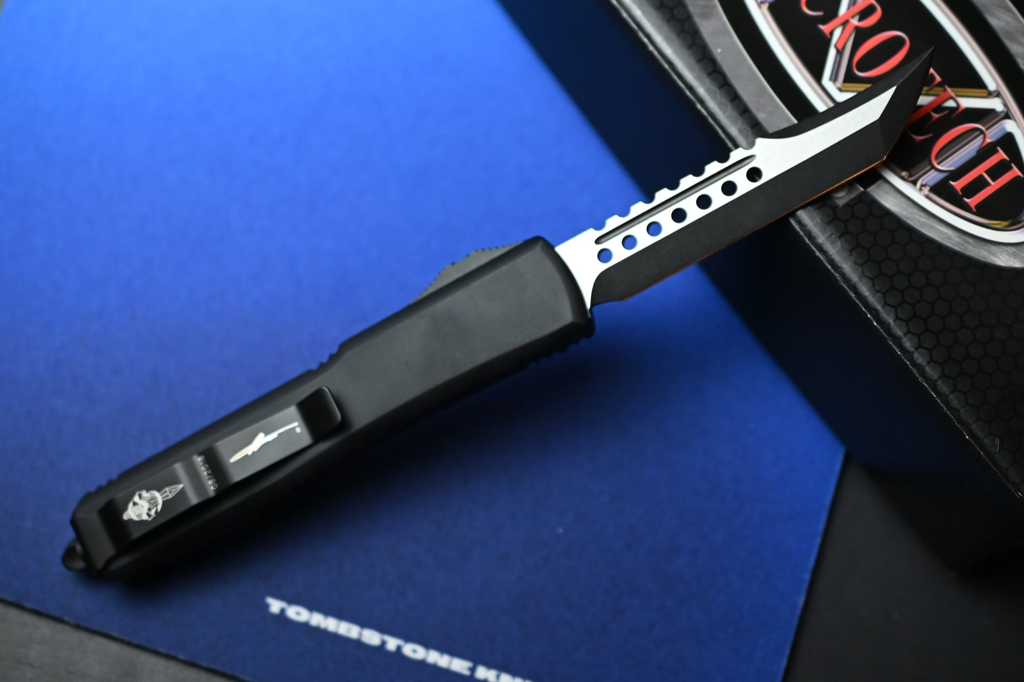 RARE Microtech Ultratech Hellhound Black G10 Composite Top / Blue Hardware 08/2018