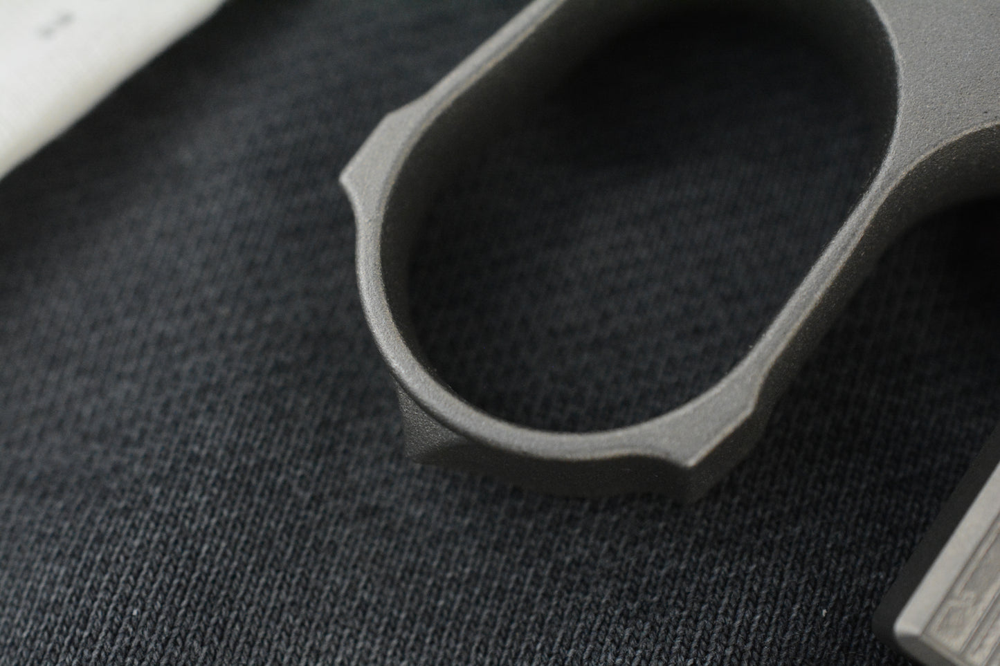 RARE Bawidamann Grey Cerakote
Brass SFK w / Ti Tombstone Bead