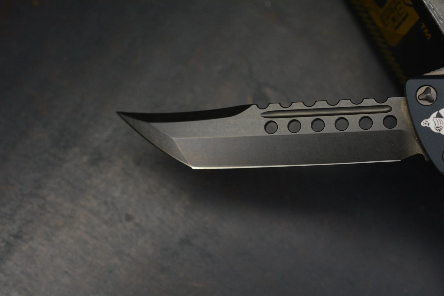 Microtech Troodon Hellhound Blade Blacked Out 01/2020
