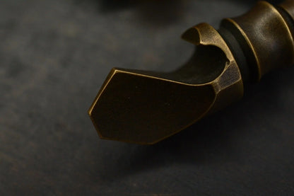 RARE 4T5 Vintage Templar Antique Brass w/ Ultem Playge Skall Bead