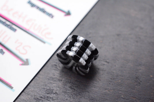 RARE Salt & Peppa EDC Shrime Beetlejuice Resin Bead Re Scoopy Loops