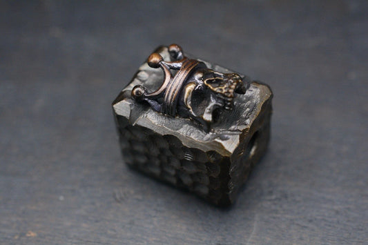 NEW Callum King Hammer Finished Block Crowned Skull Bead Re JRW NGMCo