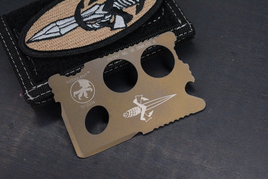 VINTAGE Microtech Assailant Card - Tan Ti 11/2014 w/ Wallet & Patch 3.4”x2.1”