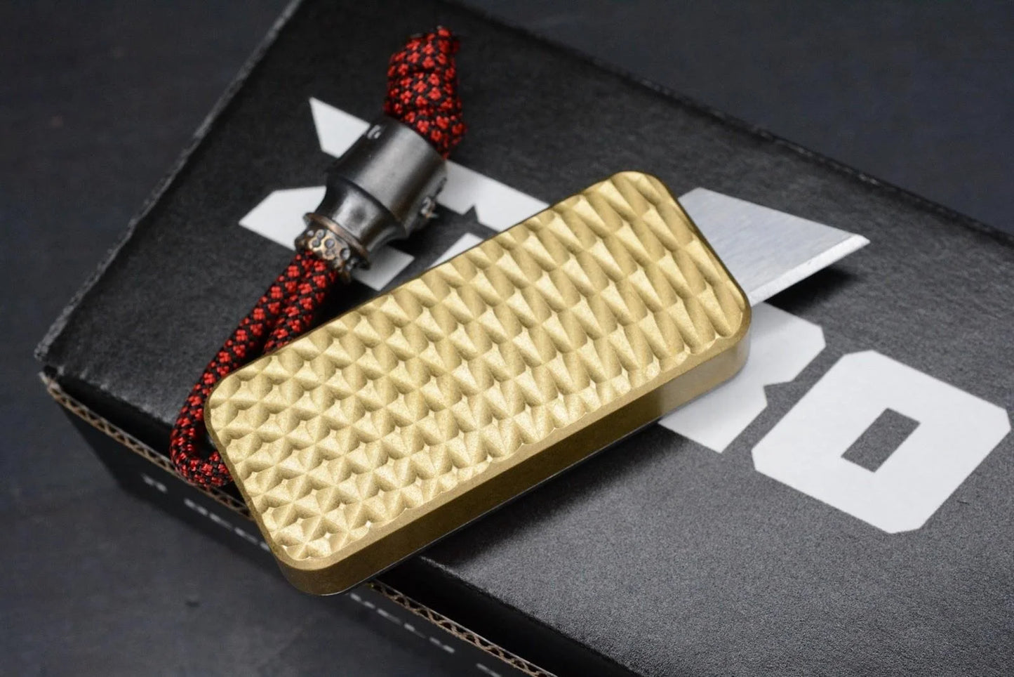 RARE Rivery MFG Zero Ti & Brass Diamond Scale w/ Custom Poison Bead