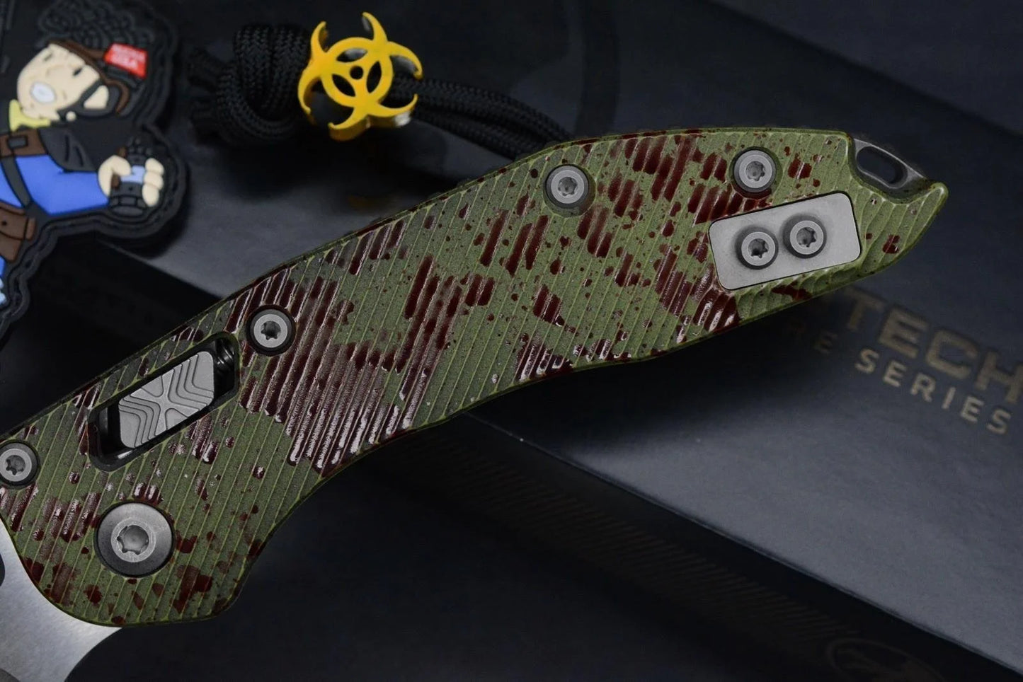 RARE Microtech Stitch-Ram-Lok Outbreak Sig Series Part-Serr w/Fallout Poker Pack