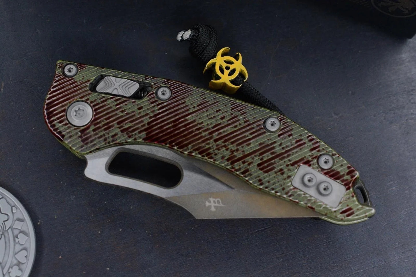 RARE Microtech Stitch-Ram-Lok Outbreak Sig Series w/ Fallout Poker Set & Bead