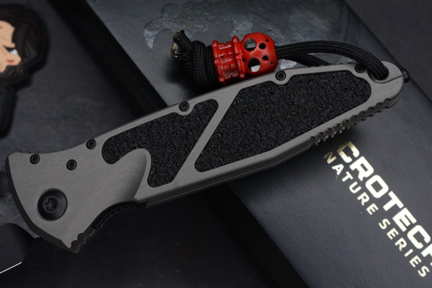 NEW Microtech Socom SPEAR POINT Natural Clear Sig Series w/ Playge Bead/WickPack