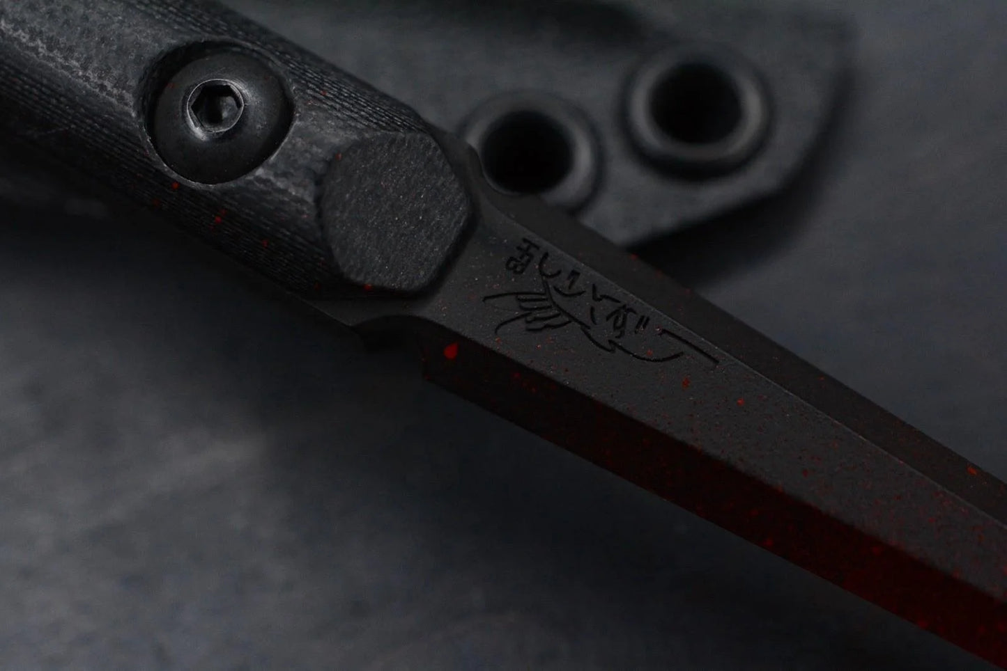 RARE Half Face BladeS JOHN WICK LTD ED Cardiac Spike Black/Blood Re Microtech