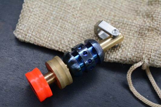 NEW Salt & Peppa Brass & Ti Bead Keyper Bead Holder w/Custom Droid  & Brass Bead