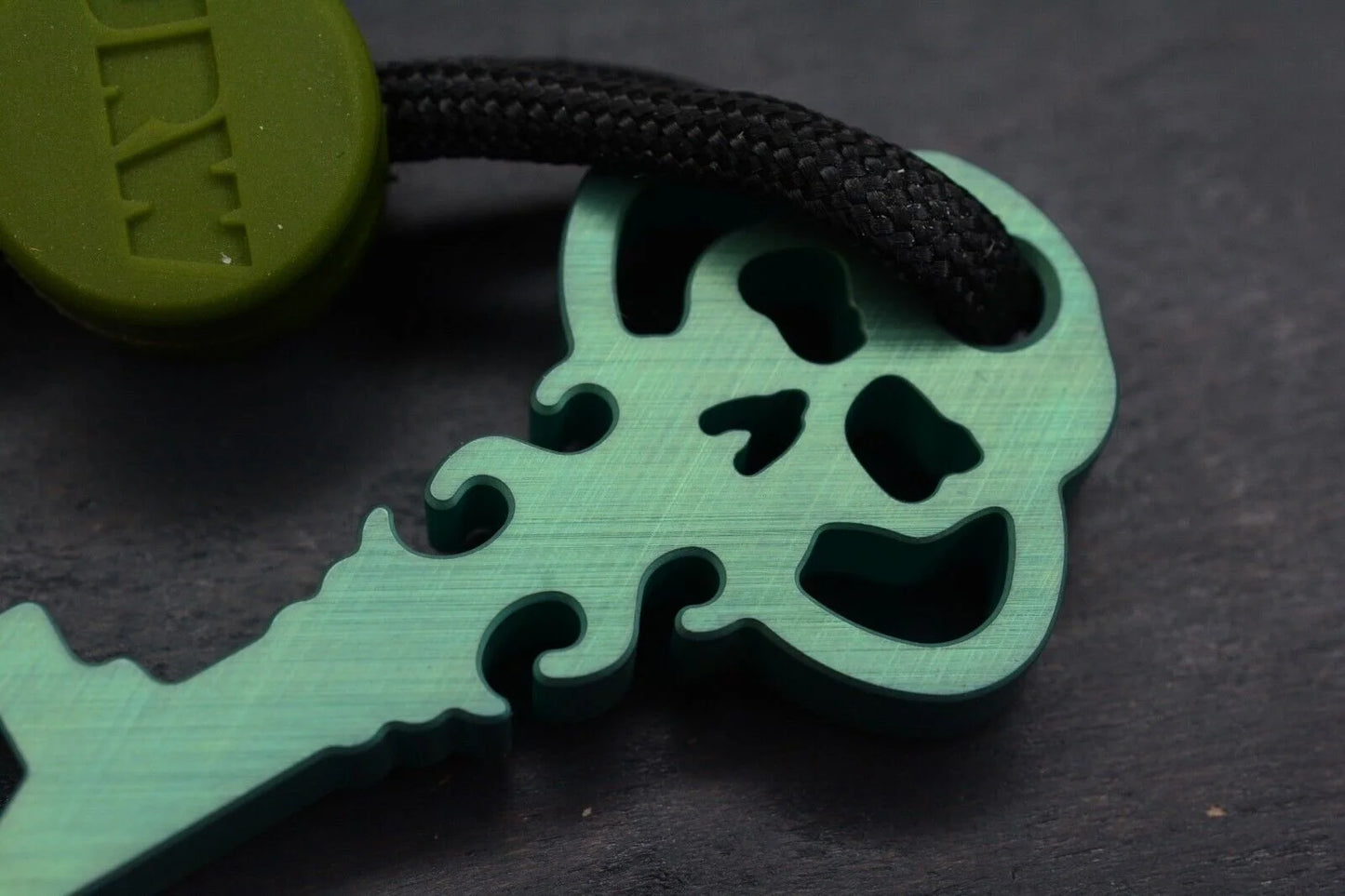 NEW Urban EDC Chaves Knives Ti Skeleton Pry Bar Ano-Green w/JRW Curator Bead