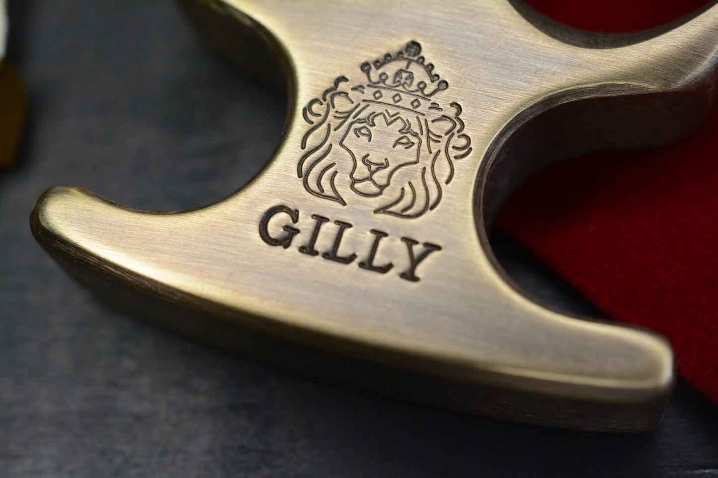 NEW Gilly’s Brass Customs Dixie-XL Rich Brass 5/8” Paperweight w/ Red Pouch